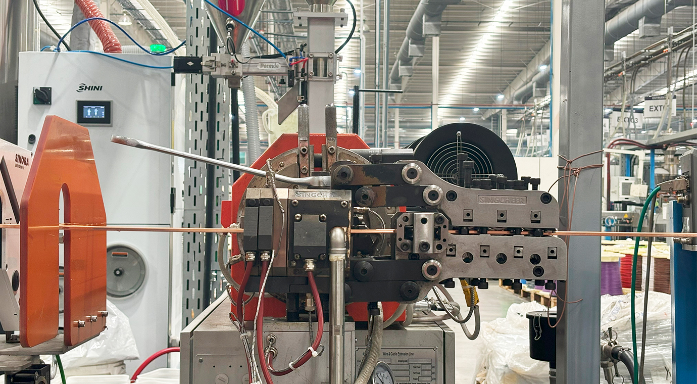 Intelligent extrusion production line for high-temperature resistant special cables